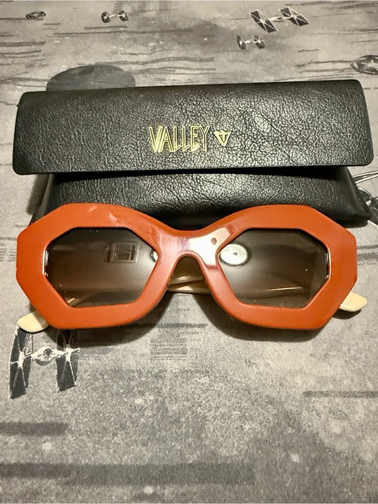Valley Eyewear Accessories - VALLEY EYEWEAR OPERA SUNGLASSES RED BONE EUC